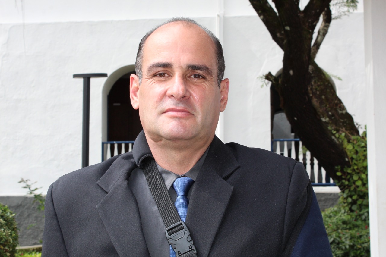 Vereador Fernando Sampaio critica vice-prefeita Sônia Azzi e promete investigar supostos benefícios recebidos por seu marido