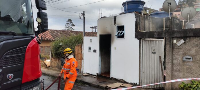 Homem morre em incêndio no bairro São Cristóvão, em Ouro Preto