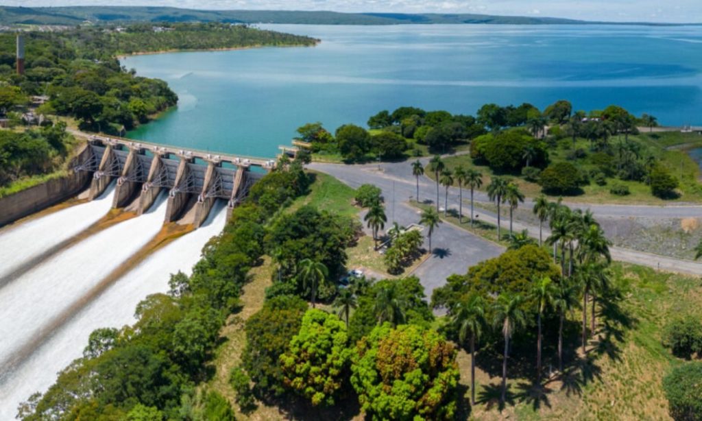 Cemig vai aumentar vazão de Três Marias com abertura parcial de vertedouro