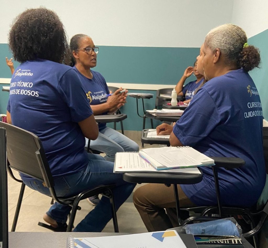 Fundação Aleijadinho está com inscrições abertas para o Curso Técnico em Cuidados de Idosos pelo Trilhas do Futuro 7