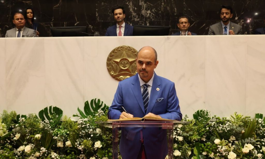 Governo de Minas envia à ALMG projeto que permite a Cleitinho reduzir IPVA em até 75% a partir de 2027