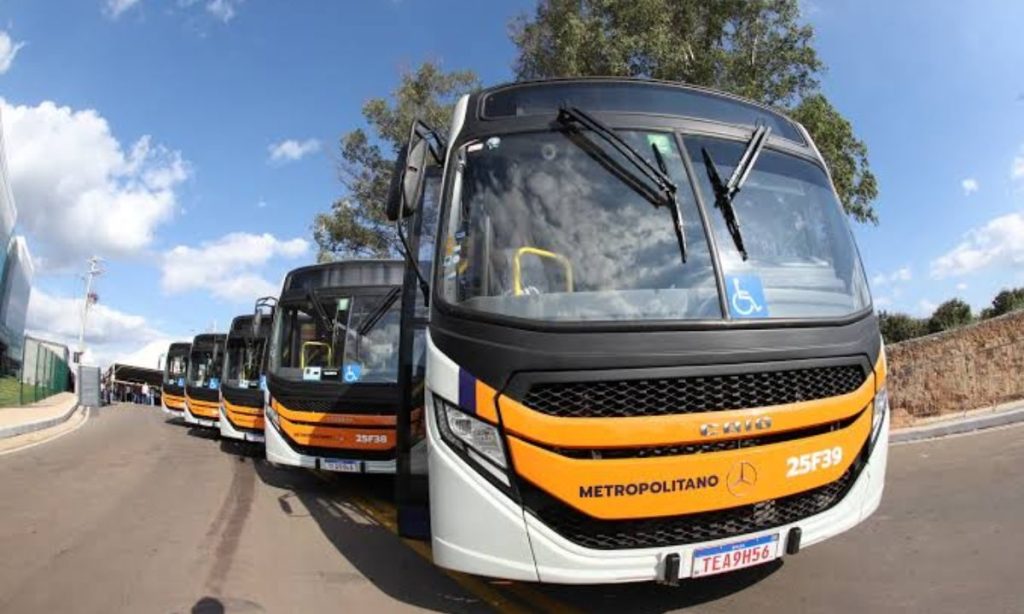 O projeto de passe livre nos ônibus encaminhado por Simões à ALMG