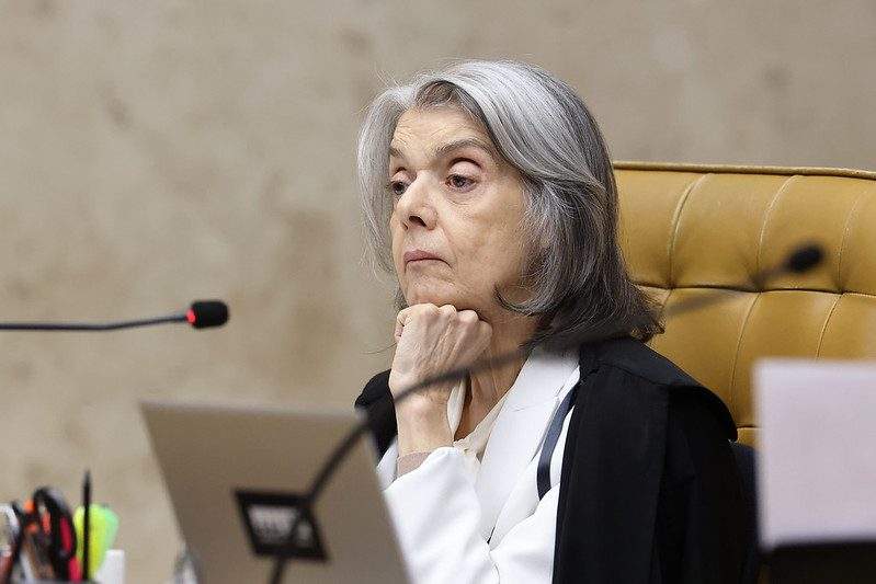 Sem nova data, julgamento no STF sobre lei de MG que restringe ônibus por app, como a Buser, é adiado pela quinta vez