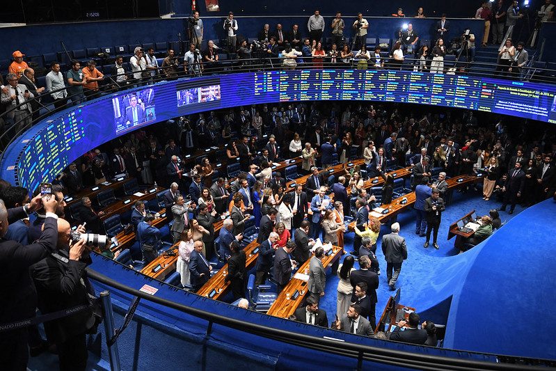 Senado aprova fim da escala 6×1 e duas folgas por semana poderão valer em dezembro