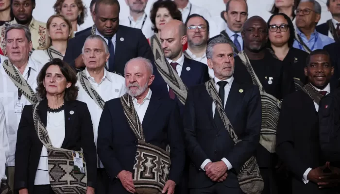 2025-11-09t153835z_1582228962_rc23thalpkzl_rtrmadp_3_celac-eu-colombia