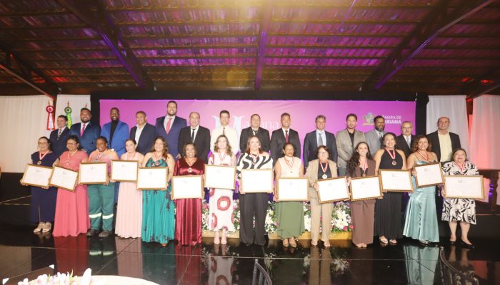 Terceira edição da honraria homenageou 15 mulheres que se destacam pelo trabalho, cuidado, liderança e contribuição à sociedade marianense