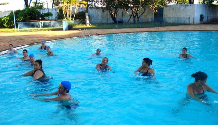 Aulas dos núcleos de Hidroginástica adulta e Natação Infantil já vão começar