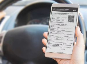 CRLV 2026 passa a ser obrigatório para todos os veículos de MG a partir de domingo; veja como emitir