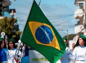 Desfile Cívico reúne comunidade e celebra a Independência em Ouro Branco Publicado em 3 de out...