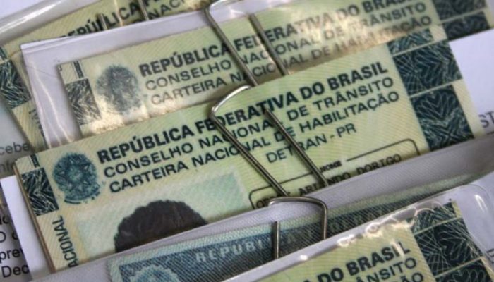 Proposta assegura CNH definitiva a quem cometer apenas infrações administrativas Publicado em 2...