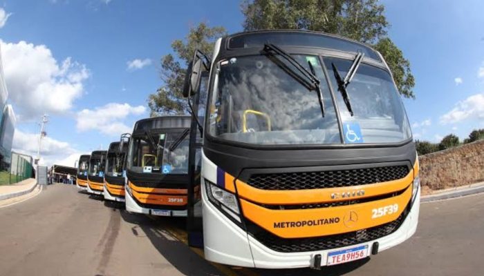 O projeto de passe livre nos ônibus encaminhado por Simões à ALMG