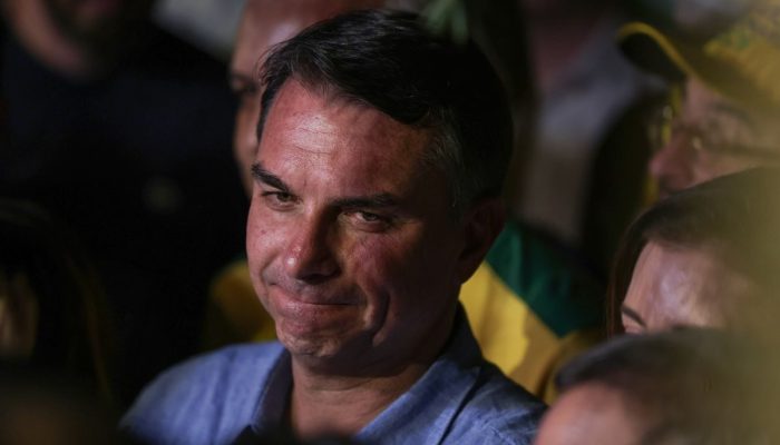 Os detalhes do ‘apoio surpresa’ do MDB mineiro a Flávio Bolsonaro